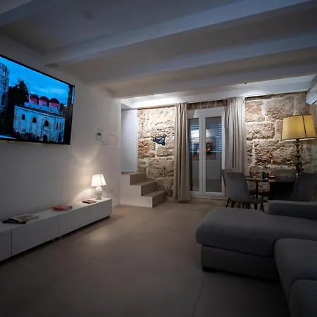 Santateresa19 & Apartman Palermo